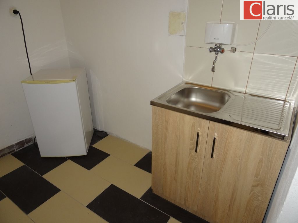 Pronájem kanceláře, 16m2, Nový Jičín - obrázek č.3