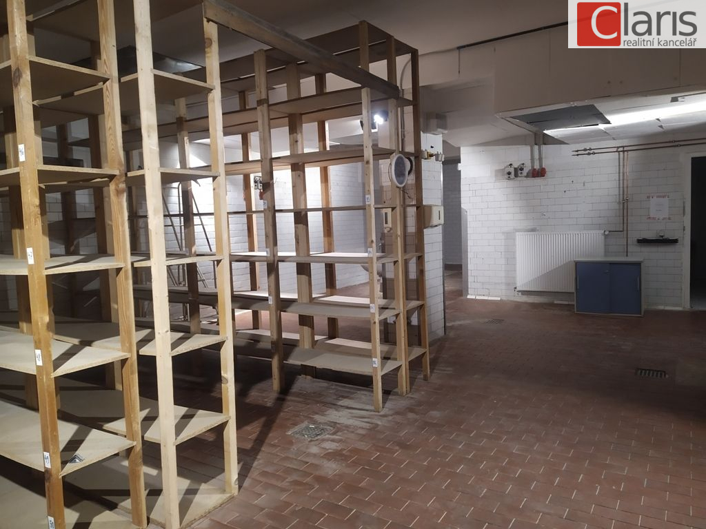 Pronájem skladového prostoru v Petřvaldu u Nového Jičína - titulní obrázek