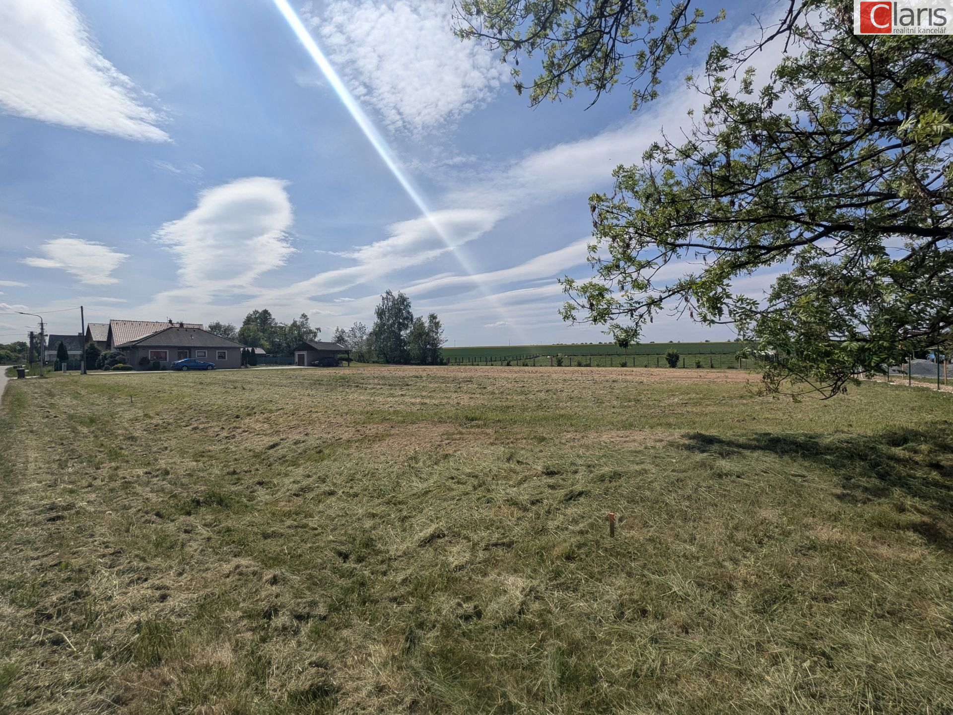 Prodej stavebního pozemku 1280 m2 Bartošovice - titulní obrázek