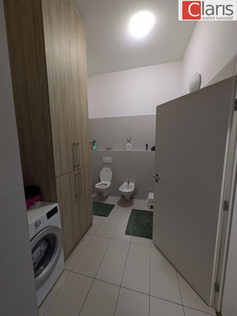 Pronájem nadstandartního bytu 2+kk v Opavě - obrázek č.11